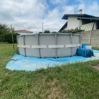 Piscina Intex rotonda 5,49 m da riparare