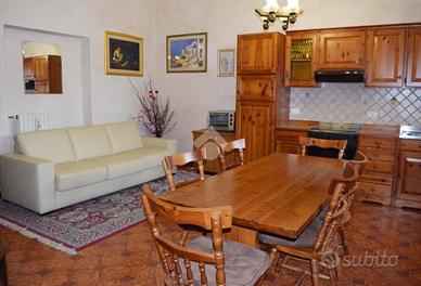 3 LOCALI A TAGLIACOZZO