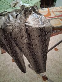 Pantaloni ecopelle