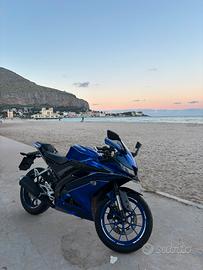 YAMAHA R125 2022