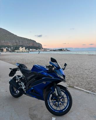 YAMAHA R125 2022