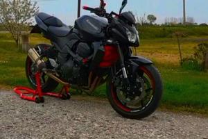 Kawasaki Z750 A2
