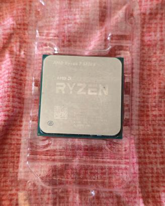 AMD Ryzen 7 5800X (8 core / 16 thread, socket AM4)