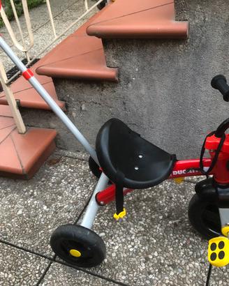 Triciclo Ducati