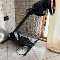 Thrustmaster T150 con sostrgno