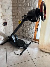 Thrustmaster T150 con sostrgno