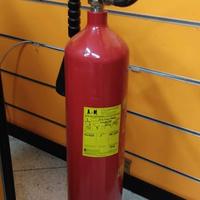 Estintore co2 5 kg Per Aziende Ufficio Casa