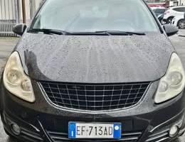 Opel Corsa 1.2 benzina anche per neopatentati