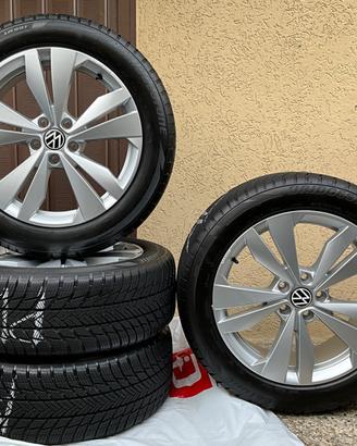 Kit cerchi originali VW 18" + Bridgestone Blizzak