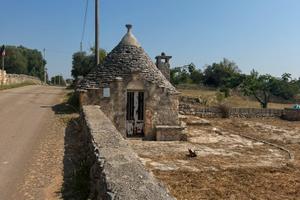 Terreno con trulletto