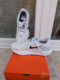 Nike STRUCTURE 26,   taglia 42.5