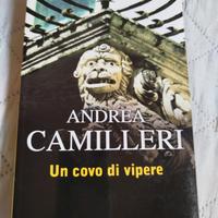 libro Andrea Camilleri UN COVO DI VIPERE