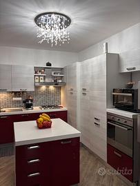 Vedo cucina attrezzata