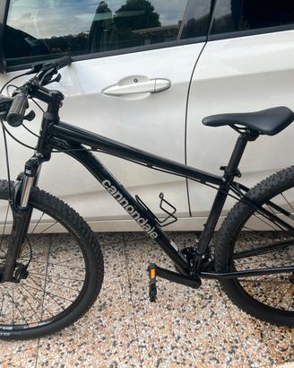 MTB CANNONDALE trail