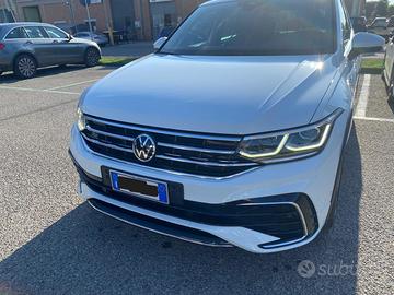 Vw Tiguan 2.0 TDI 150 Cv DSG R-line Anno 2021
