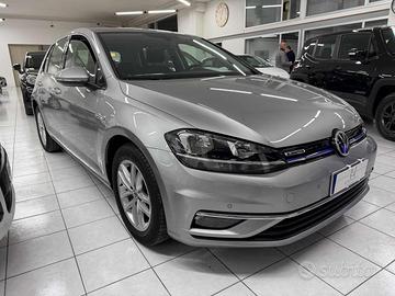 VOLKSWAGEN Golf 1.5 TGI DSG 5p. Business BlueMot