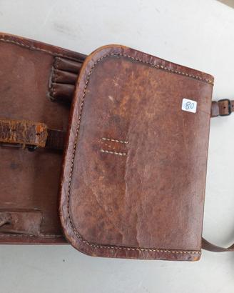 Borsello in cuoio con tracolla 2