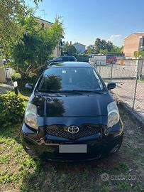 Toyota Yaris 1.0 5 porte Sol