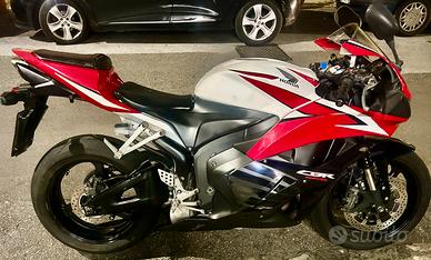 CBR 600 RR ANNO 2011