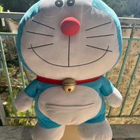 Pupazzo gigante Doraemon
