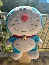 Pupazzo gigante Doraemon