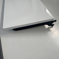 Mensola in legno bianco con supporto metallico