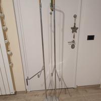 piantana da bagno per asciugamani e accappatoi 