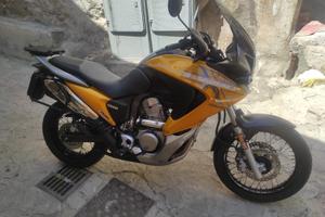 Honda Transalp 700