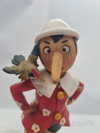 Statuetta Pinocchio in Resina Vintage con Picchio