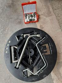 kit cric e attrezzi cambio ruota di scorta FIAT