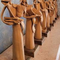 Collezione di 9 sculture in terracotta firmate – v