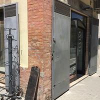 Negozio con posizione strategica