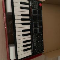 tastiera MIDI mpk mini akai