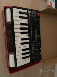 tastiera MIDI mpk mini akai