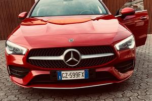 Mercedes CLA 220D PREMIUM AMG