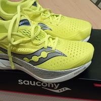 Scarpe running Saucony Endorphin Speed 4 misura 42