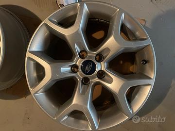 TRE CERCHI IN LEGA FORD KUGA 17  POLLICI