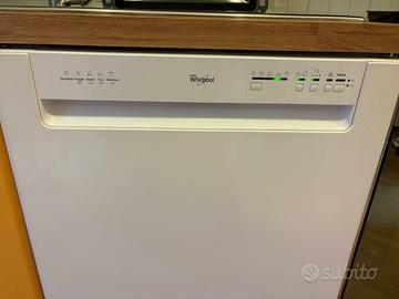 Lavastoviglie Whirlpool Adp 100 wh