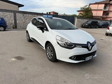 Renault Clio 1.2 75CV GPL 5 porte Costume National