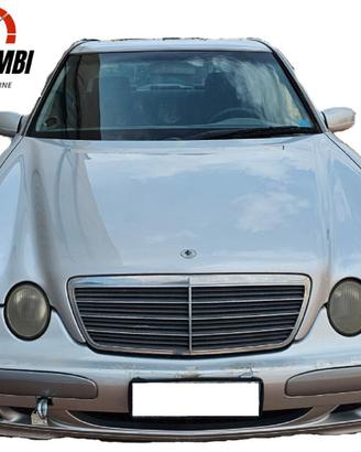 A2108850026 F 96-02 Mercedes-Benz E W210 S210 E200 E220 E240 E270 E280 E320 E420 E430 E55 AMG Coperchio Di Traino Anteriore - Foto 2