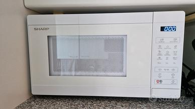 Microonde Sharp 20L con Grill -Bianco- Come nuovo