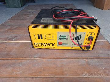 Caricabatteria spazzatrice/carrello elevatore