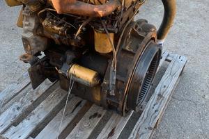 Motore Perkins 3 cilindri tipo 152 U