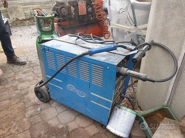 Saldatrice a filo continuo (MIG/MAG, con gas)