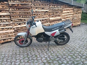 Suzuki DR 650