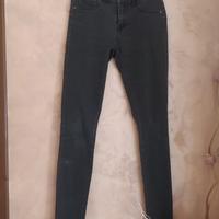 Jeans nero skinny da donna.