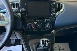 Lancia Ypsilon 1.0 FireFly 5 porte S&S Hybrid Plat