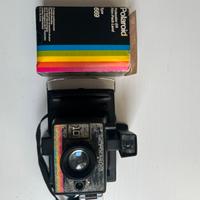 Polaroid er 669