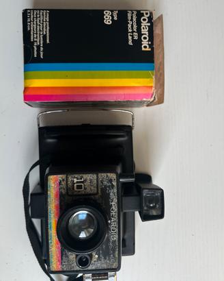 Polaroid er 669