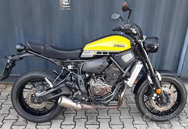 YAMAHA XSR 700